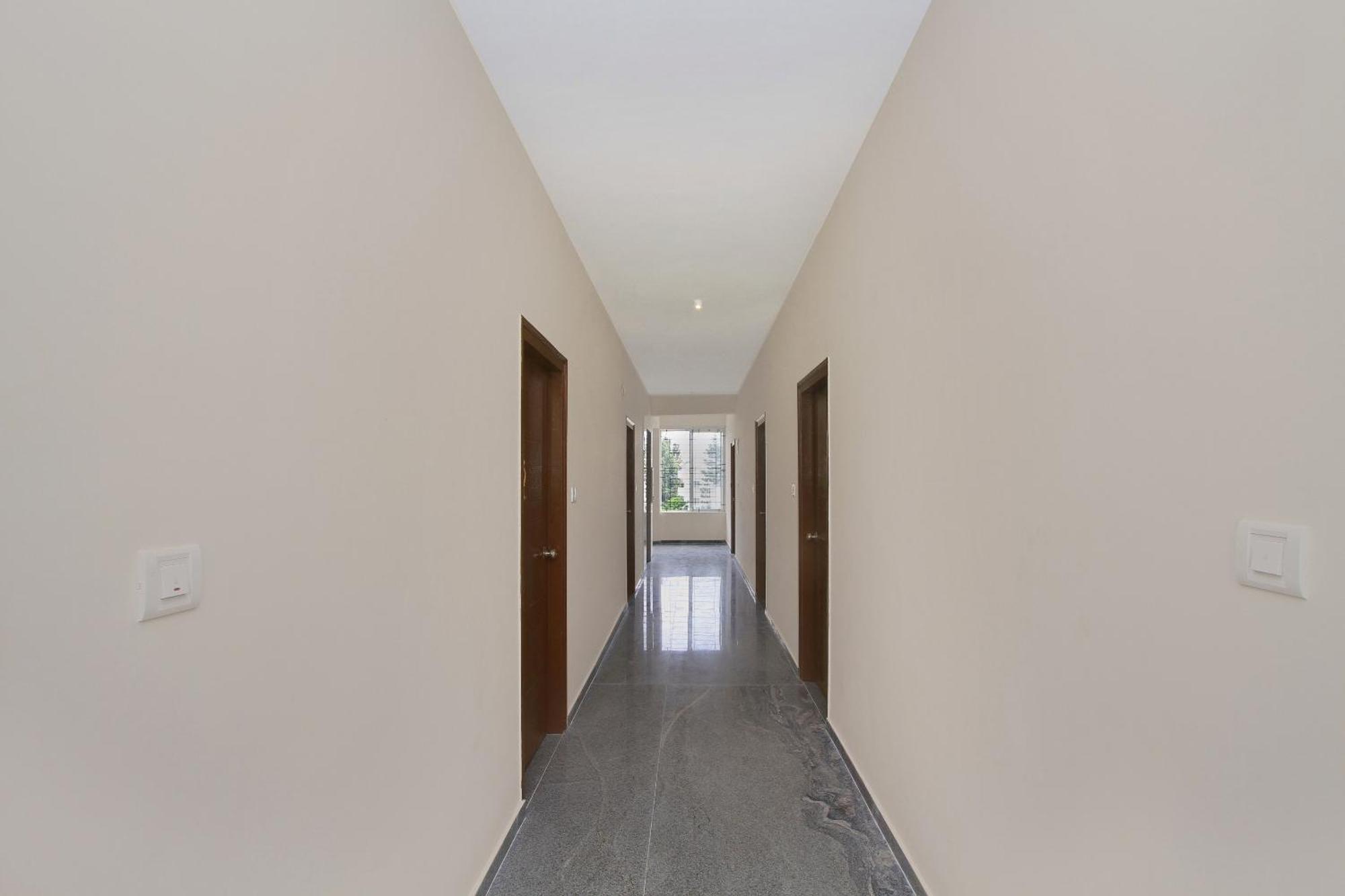 Hotel O Manu Residency Bangalore Exterior foto